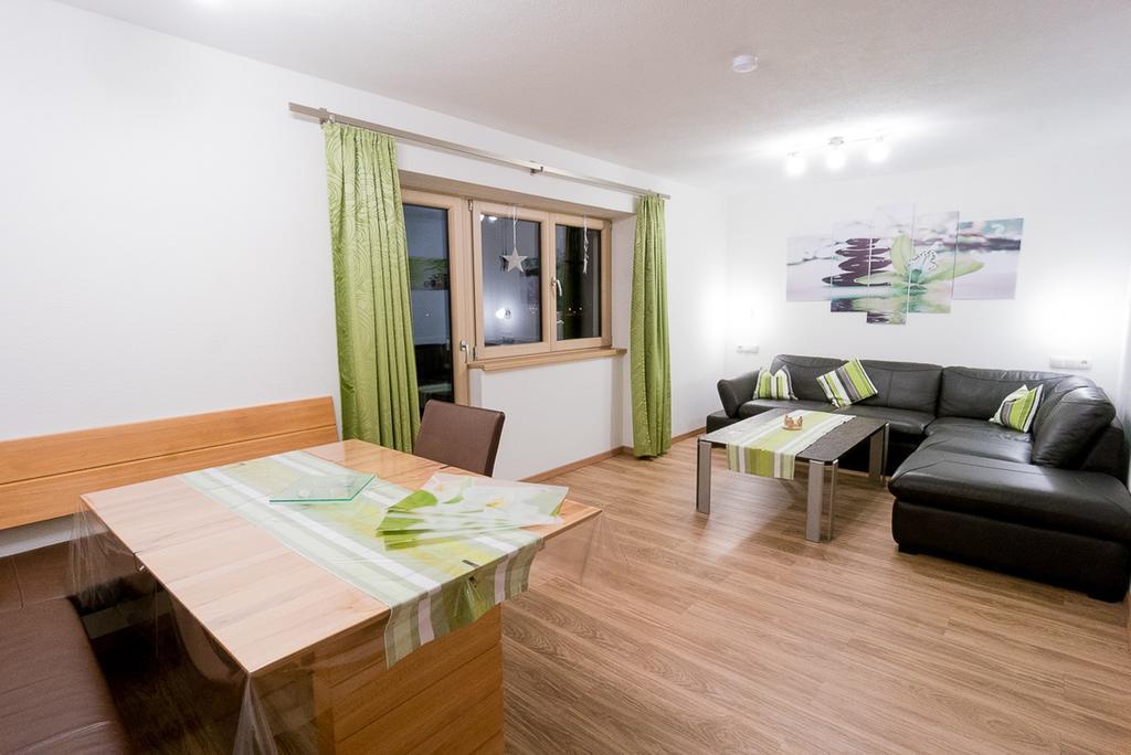 Haus Schennach Apartamento Mayrhofen Quarto foto